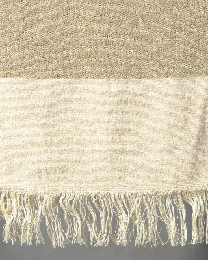 Plaid Hela, The House Of Lyria