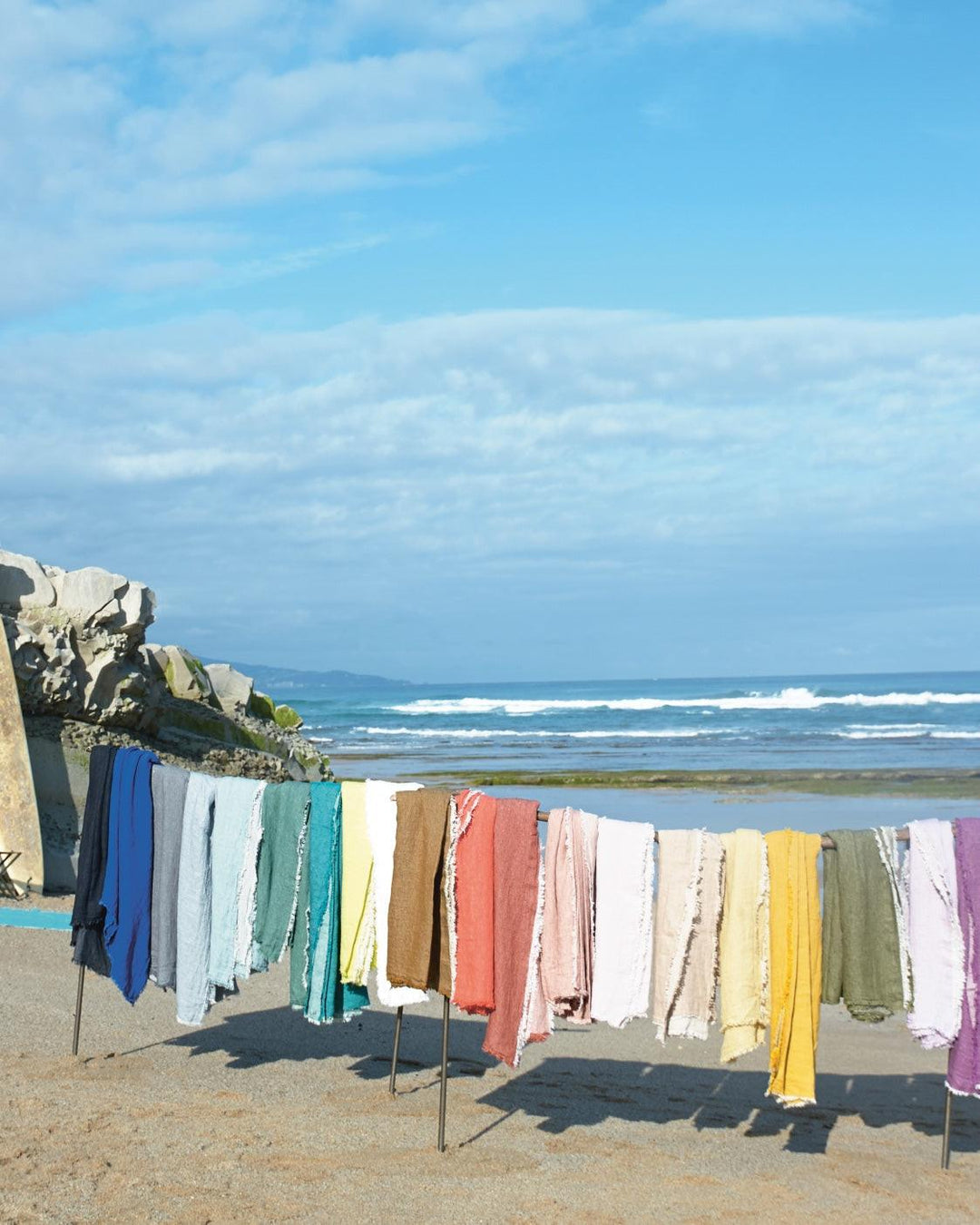 Vice Versa Fringed Throw in Washed Crinkled Linen, Chestnut / Frosted