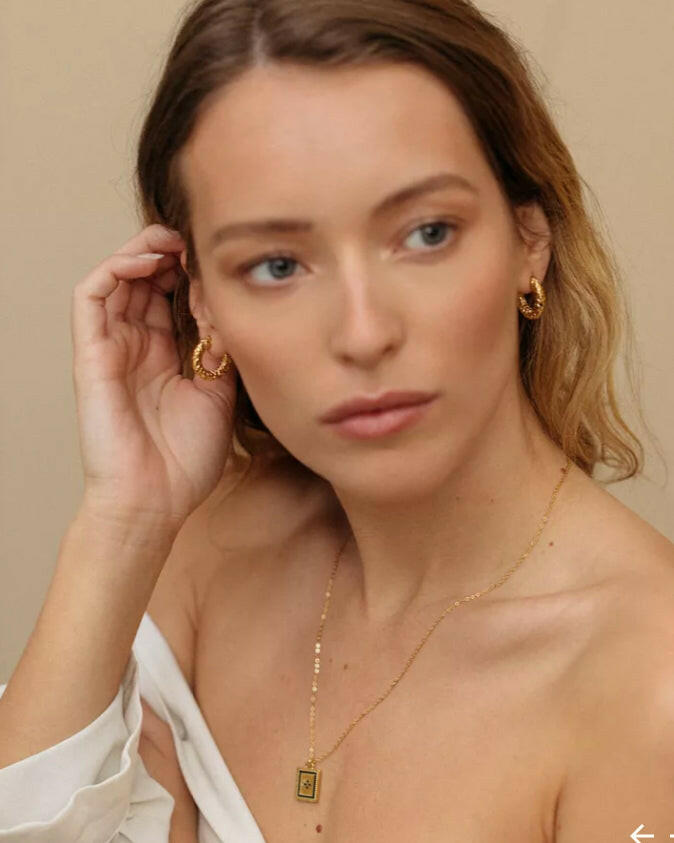 Petites Créoles Gravées, Charlotte.