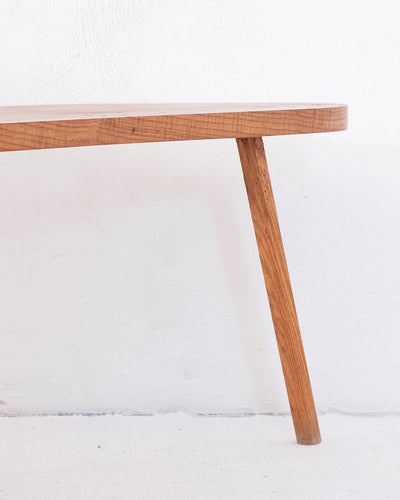 Table Basse Brutaliste Tripode, Jolies Trouvailles