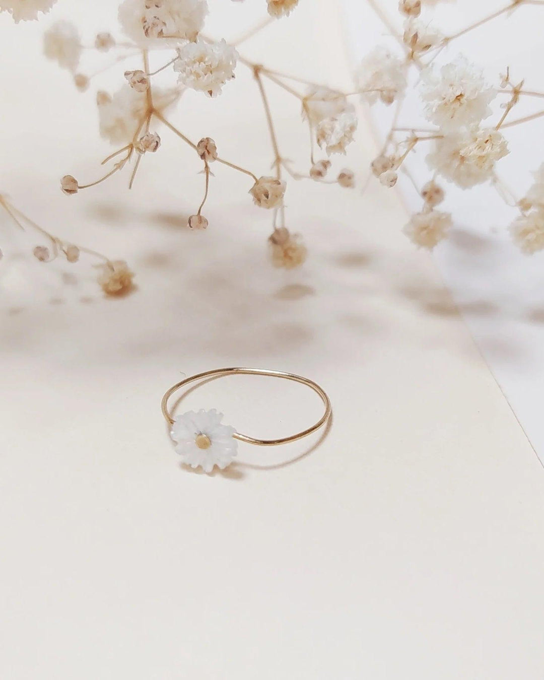 Bague Marguerite, Nacre Blanche, Fabien Ajzenberg