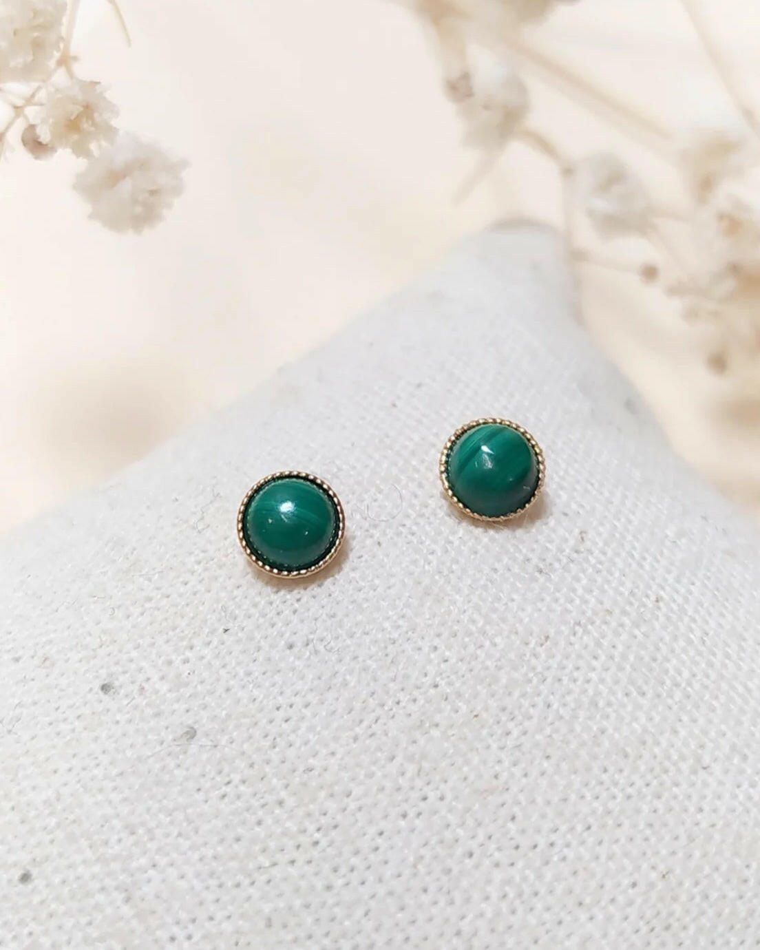 Boucles d'oreille en puce, Malachite, Fabien Ajzenberg