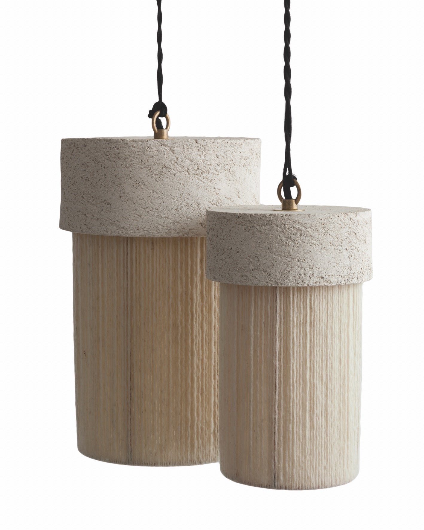 Suspension Kalé, Fil de Laine Tendu à la Main, Argile Blanche