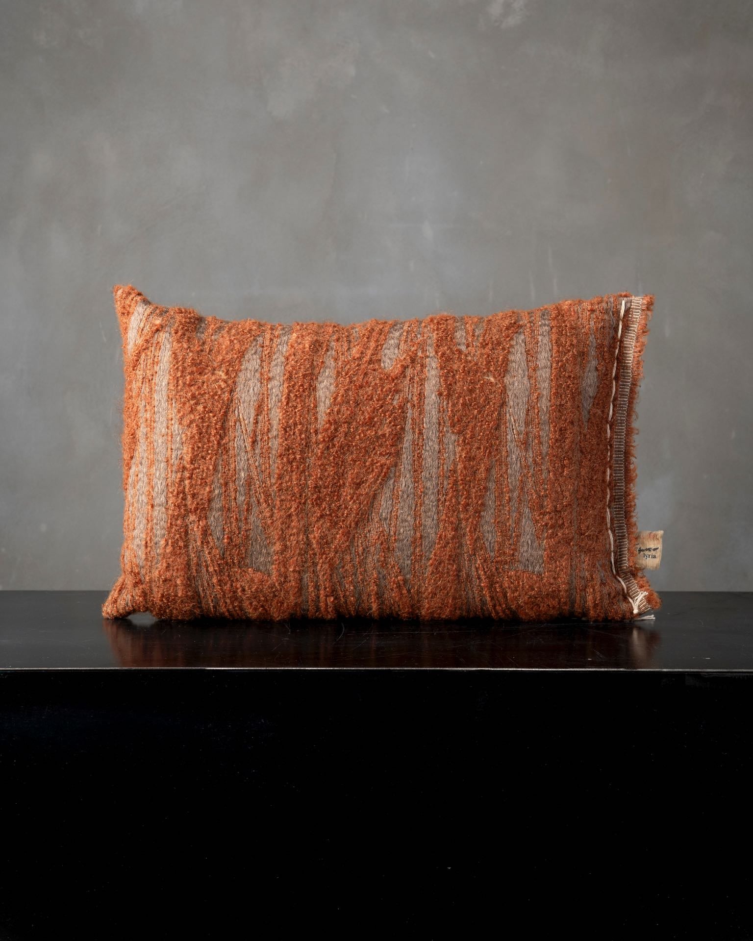 Coussin Abibo, The House Of Lyria