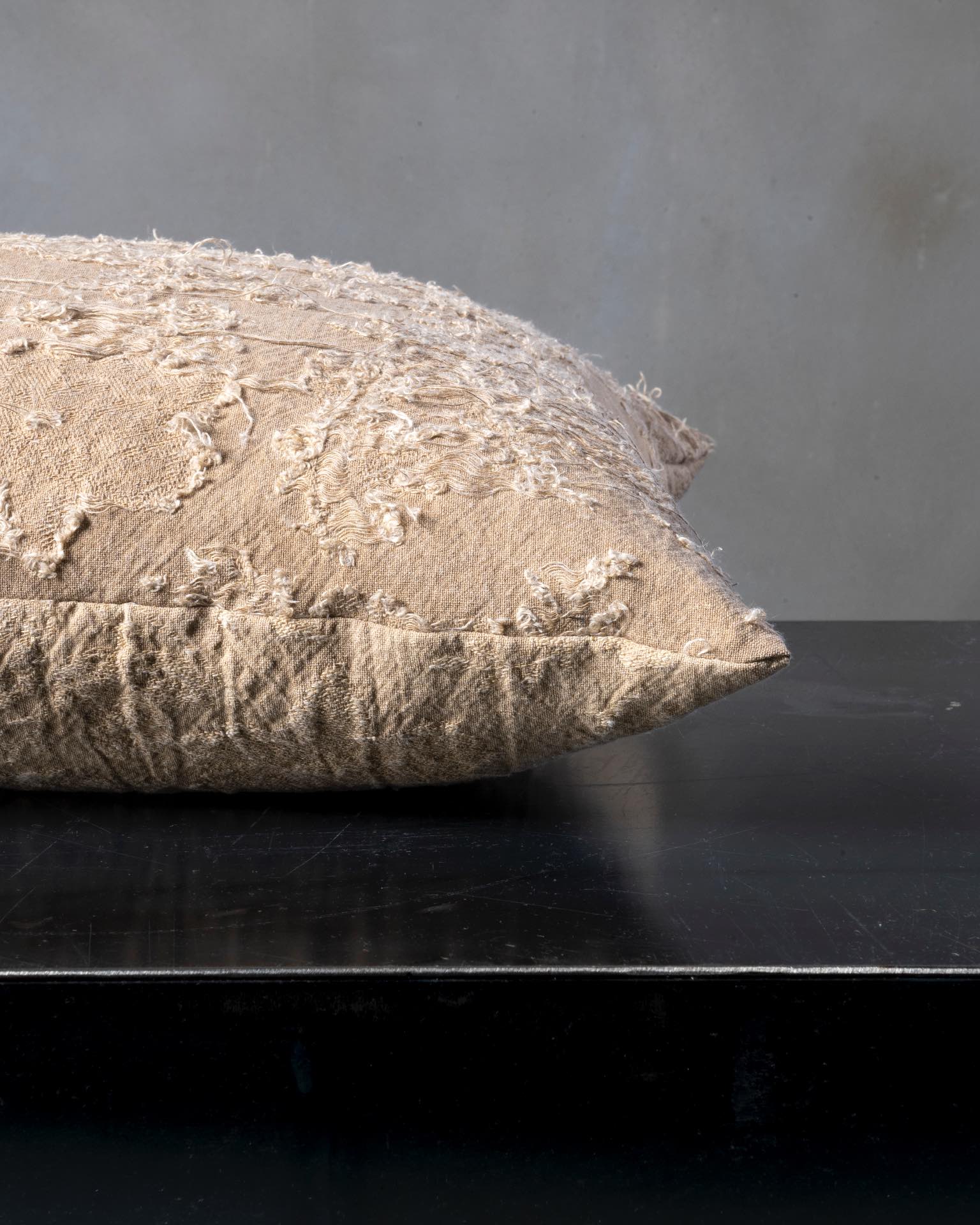 Coussin Zosimo, The House Of Lyria