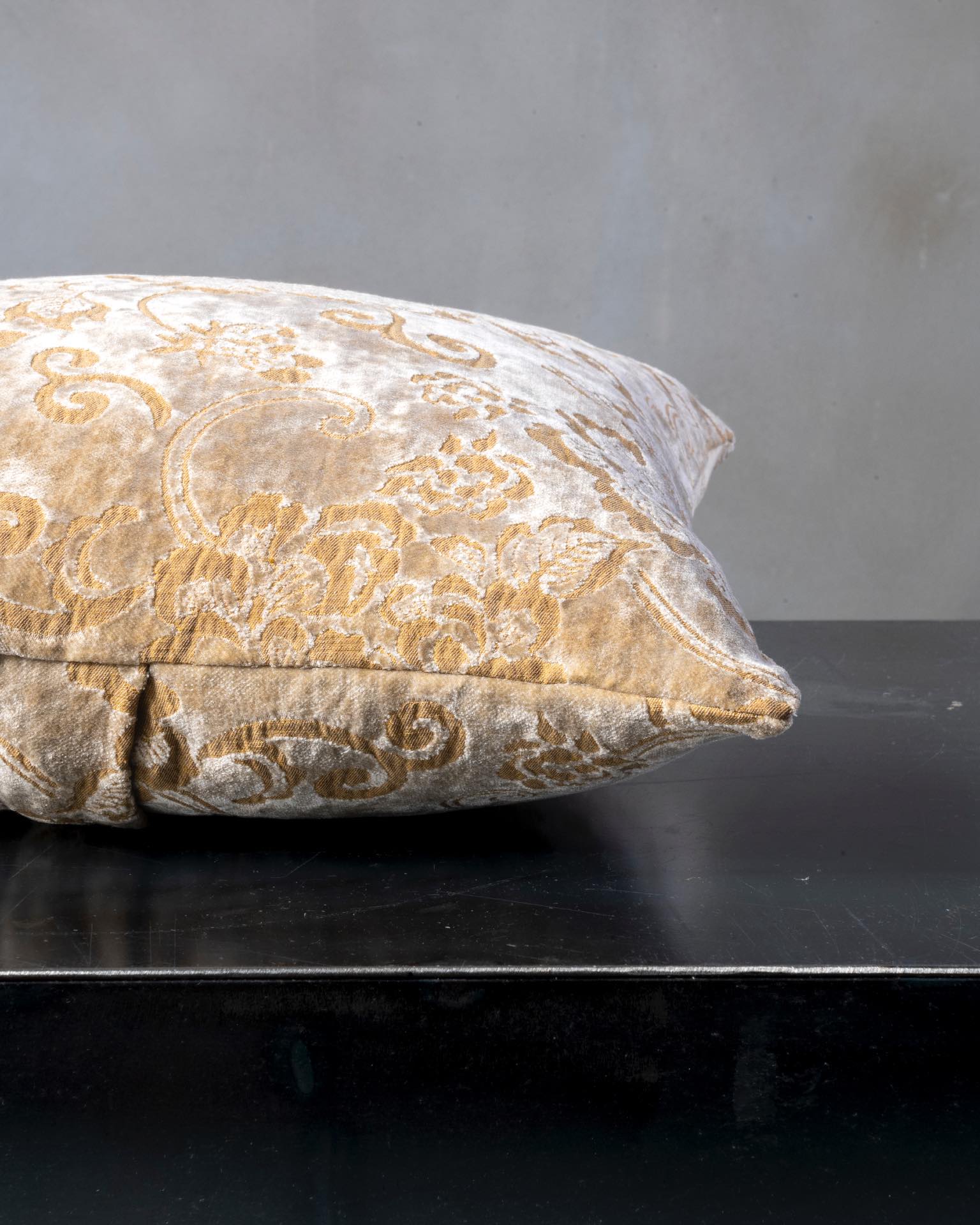 Coussin Sponge, The House Of Lyria