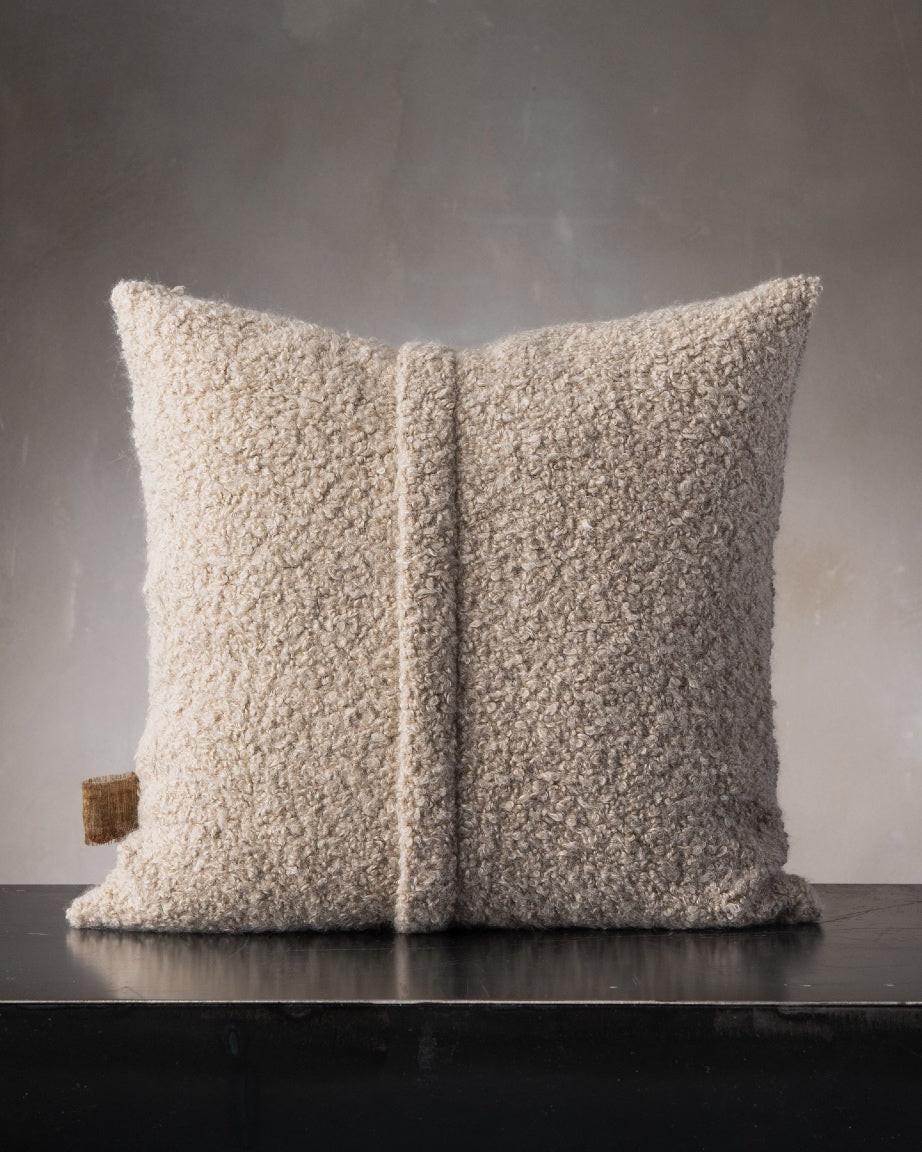 Coussin Capriccio Beige, The House of Lyria