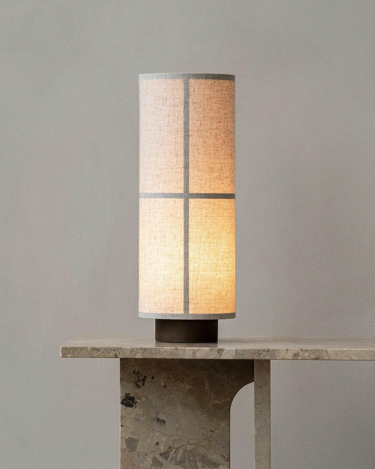 Lampe de Table, Hashira
