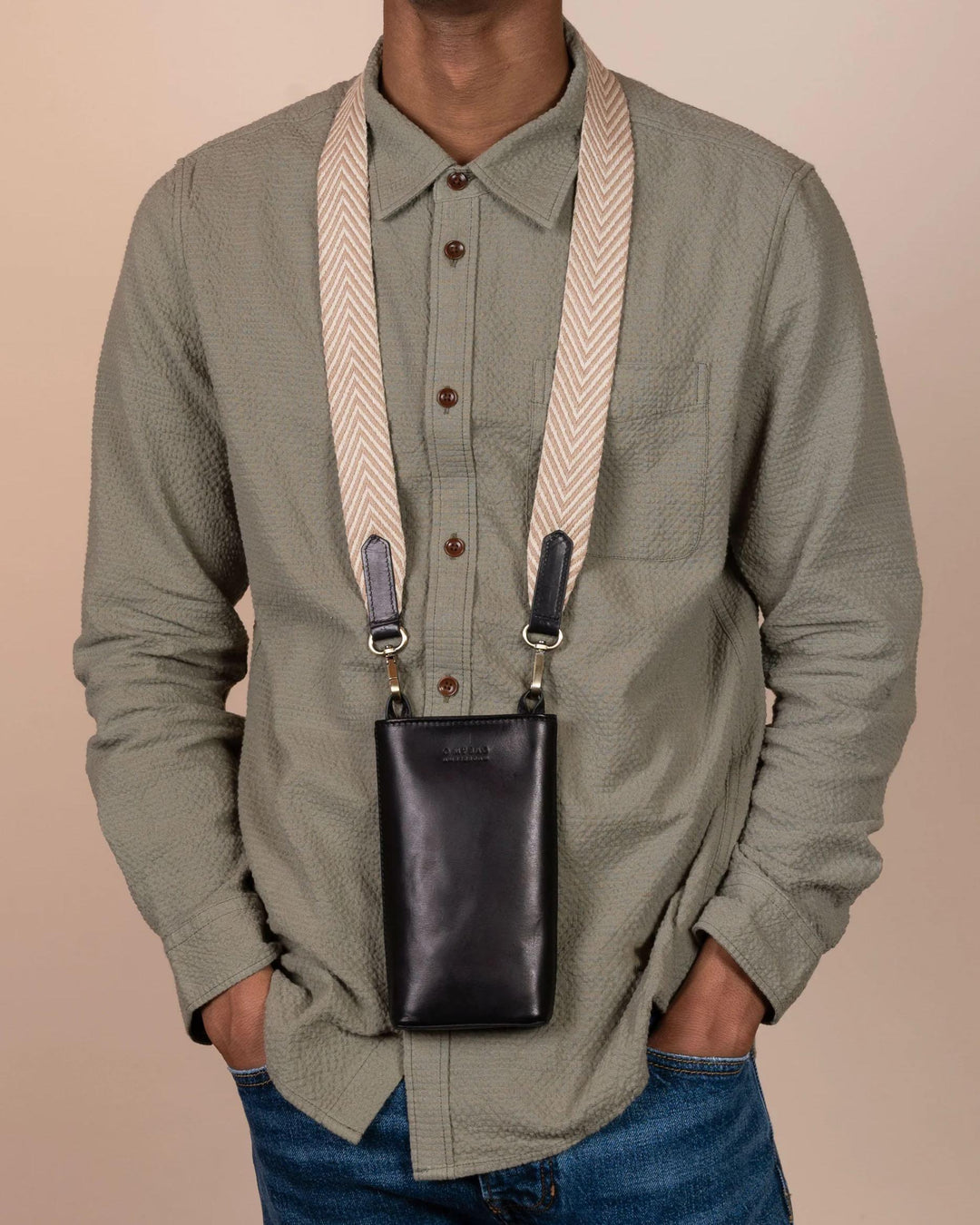 Étui de téléphone Charlie, Noir.