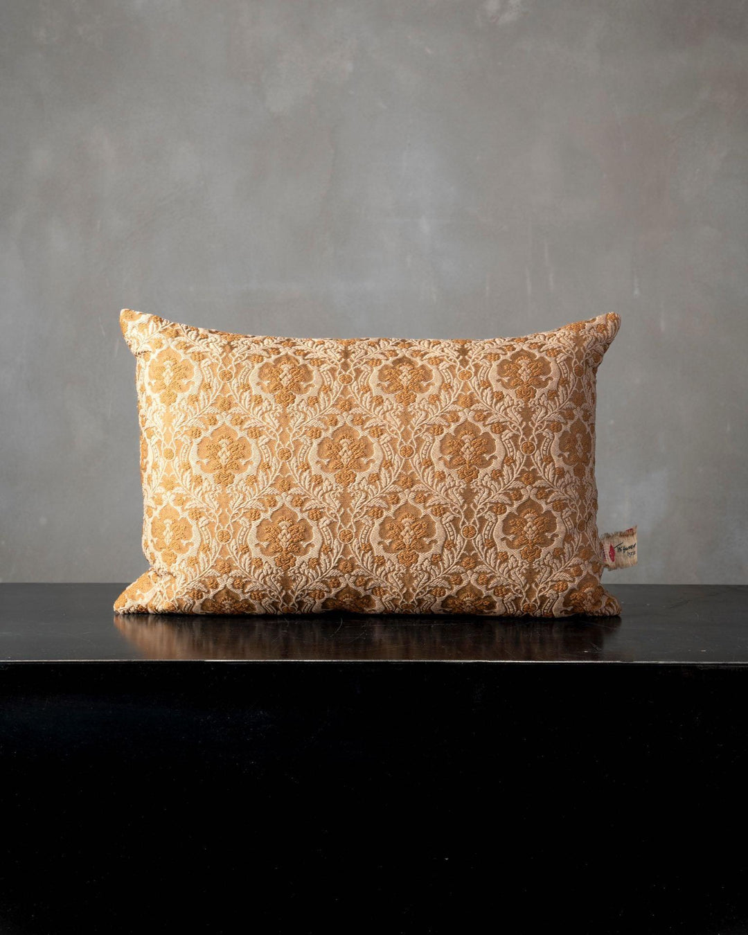 Coussin Adina, The House Of Lyria