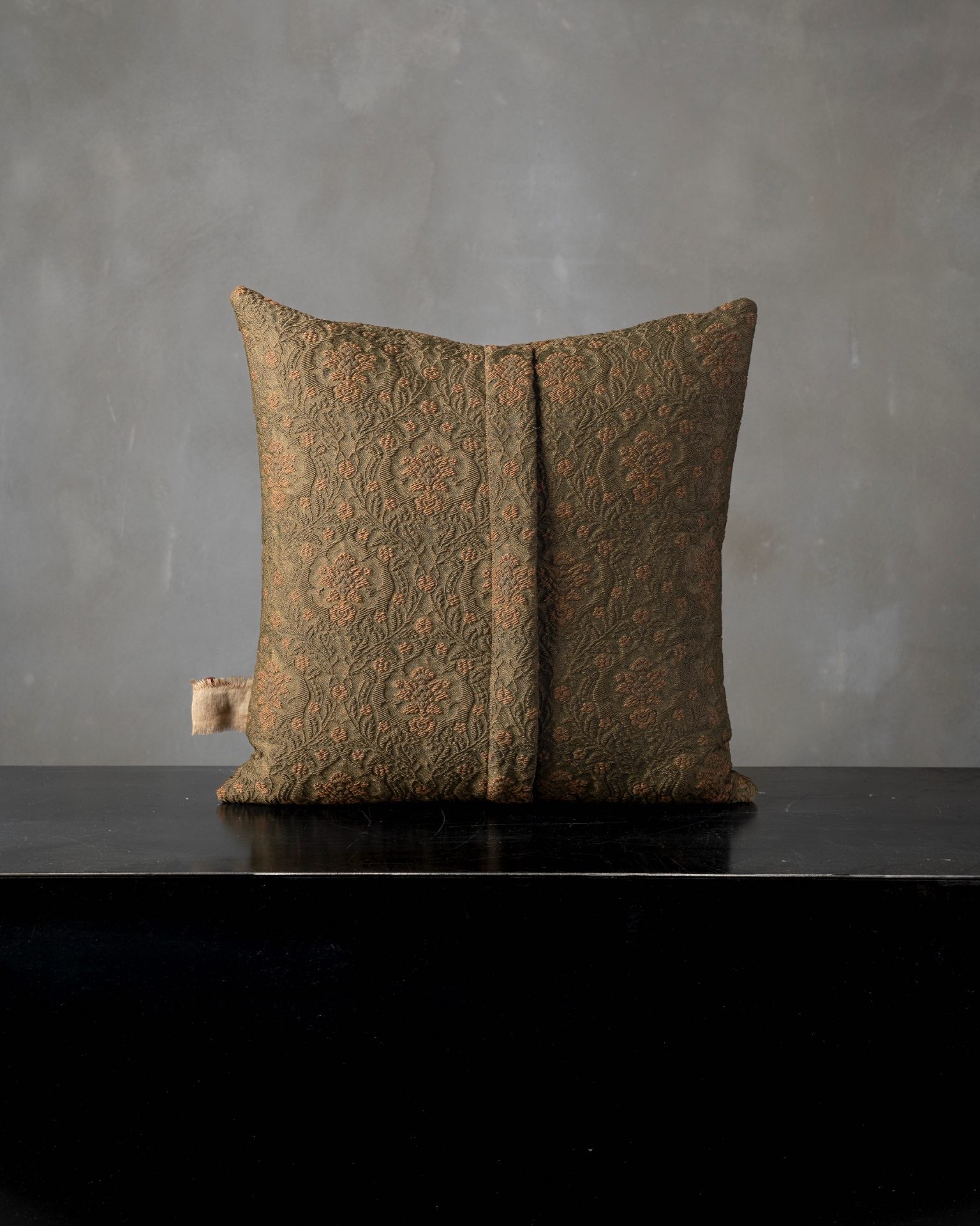 Coussin Adria, the House Of Lyria