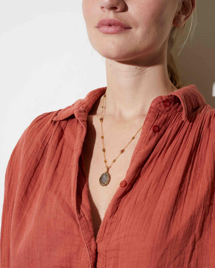 Collier Tibétain court, Pink Moon Stone