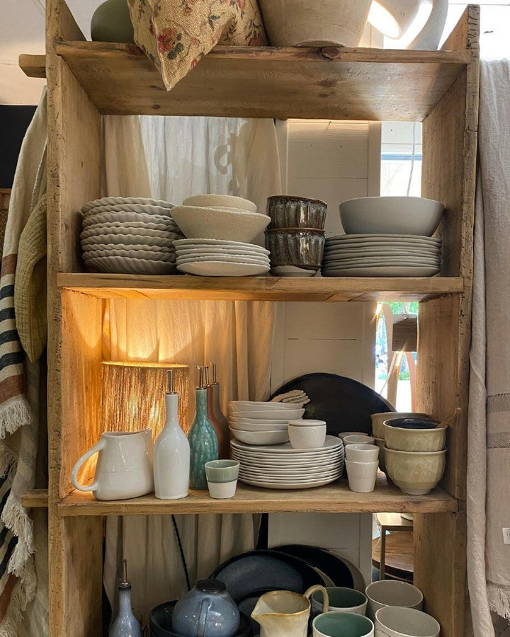 Bibliothéque/étagère, No. 2, Snowdrops