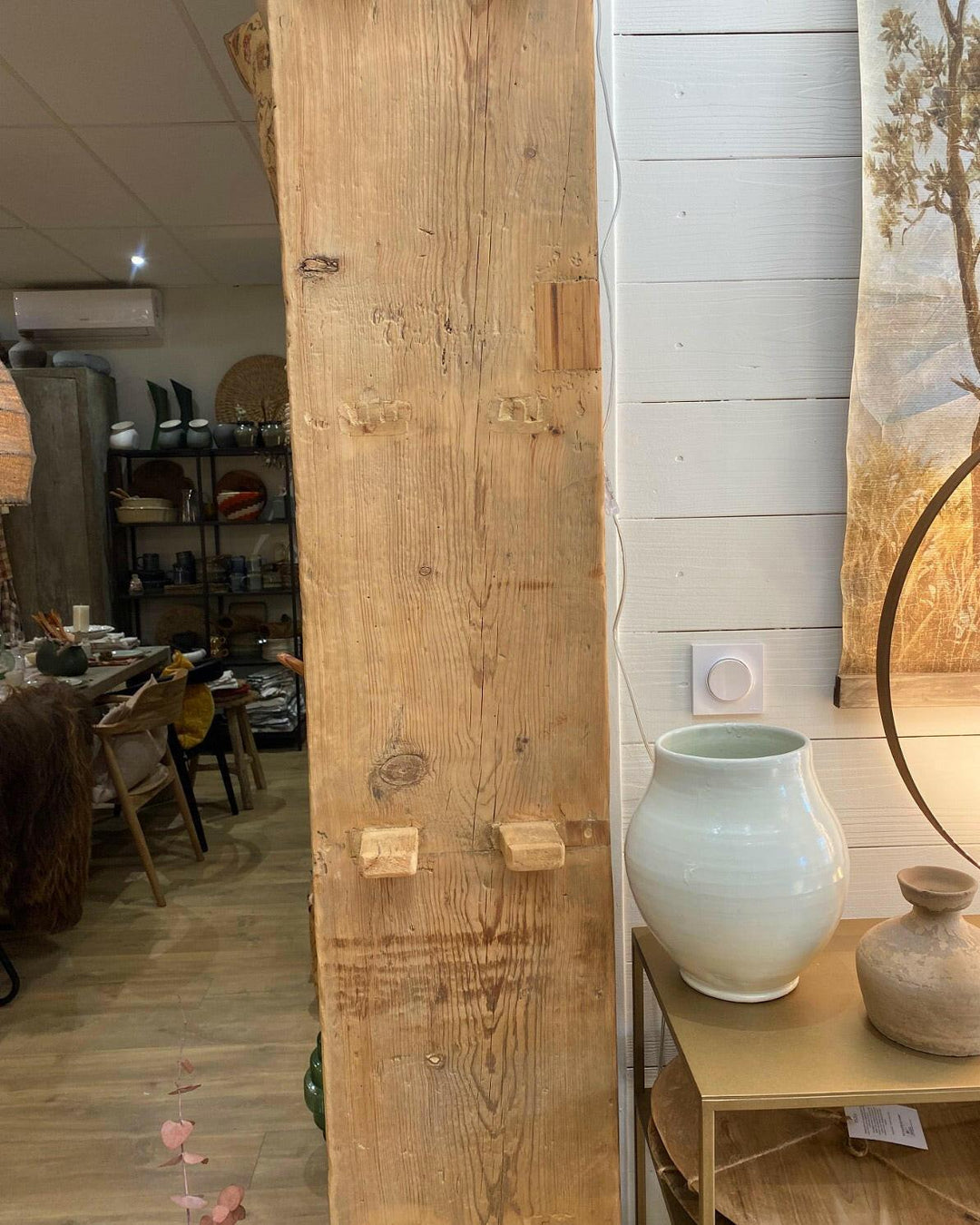 Bibliothéque/étagère, No. 2, Snowdrops