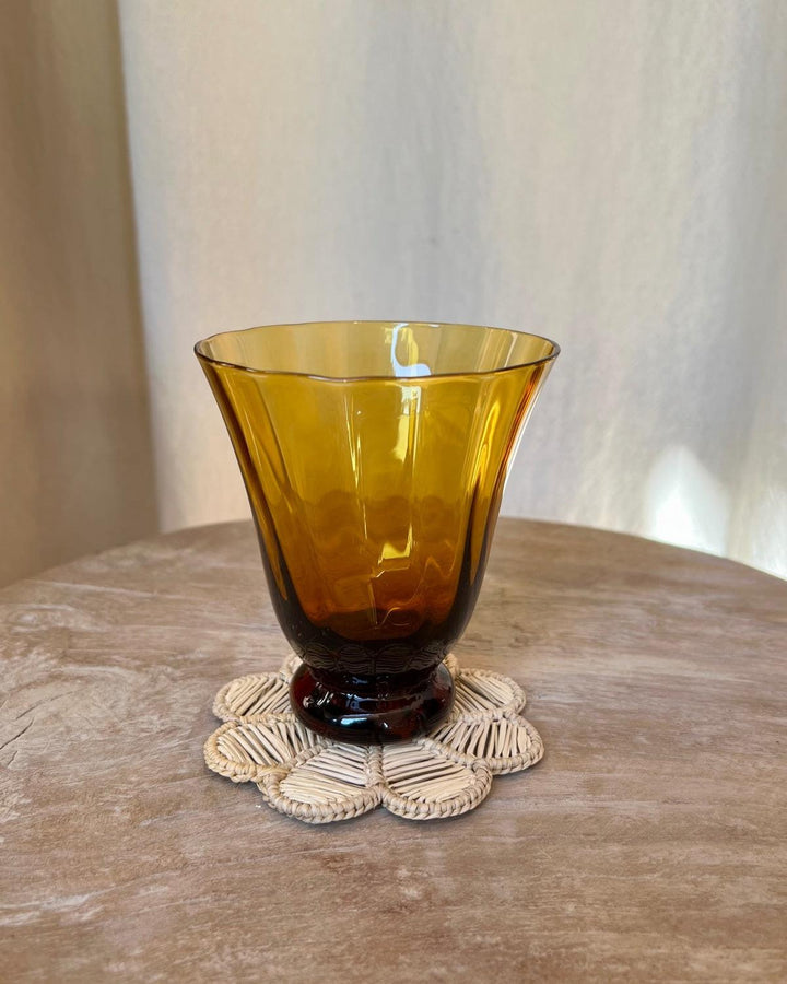 Dessous de verre Daisy naturel, motif floral détaillé