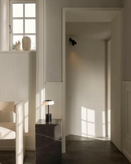 Lampe Portable Blossi - Noir / Opale, Nuura