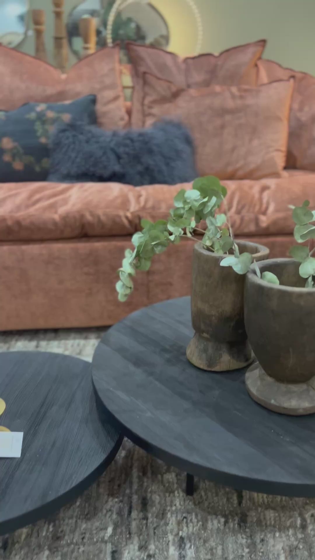 Charger la vidéo : Canapé Boho 220 Fit, Velours Royal Argile