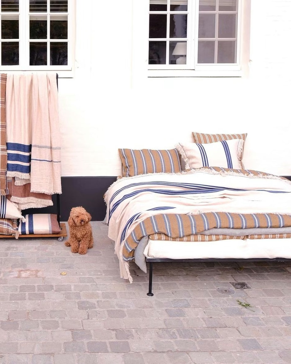 The Indigo stripe Indigo linen piece