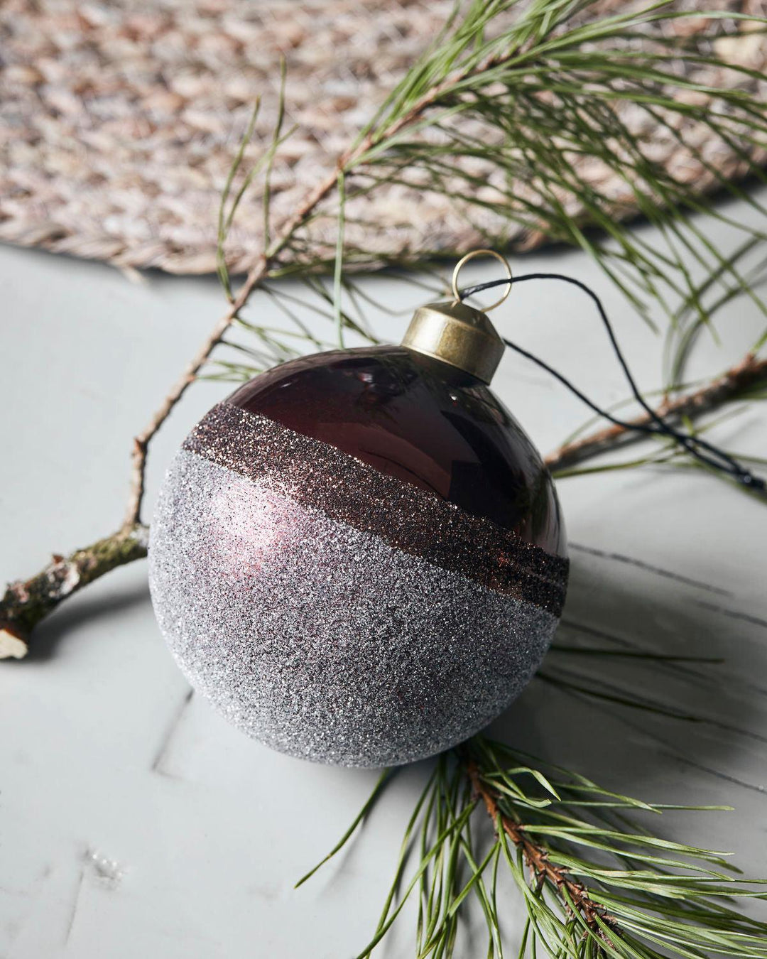 Boule de Noël Stripe Bordeaux - taille L.