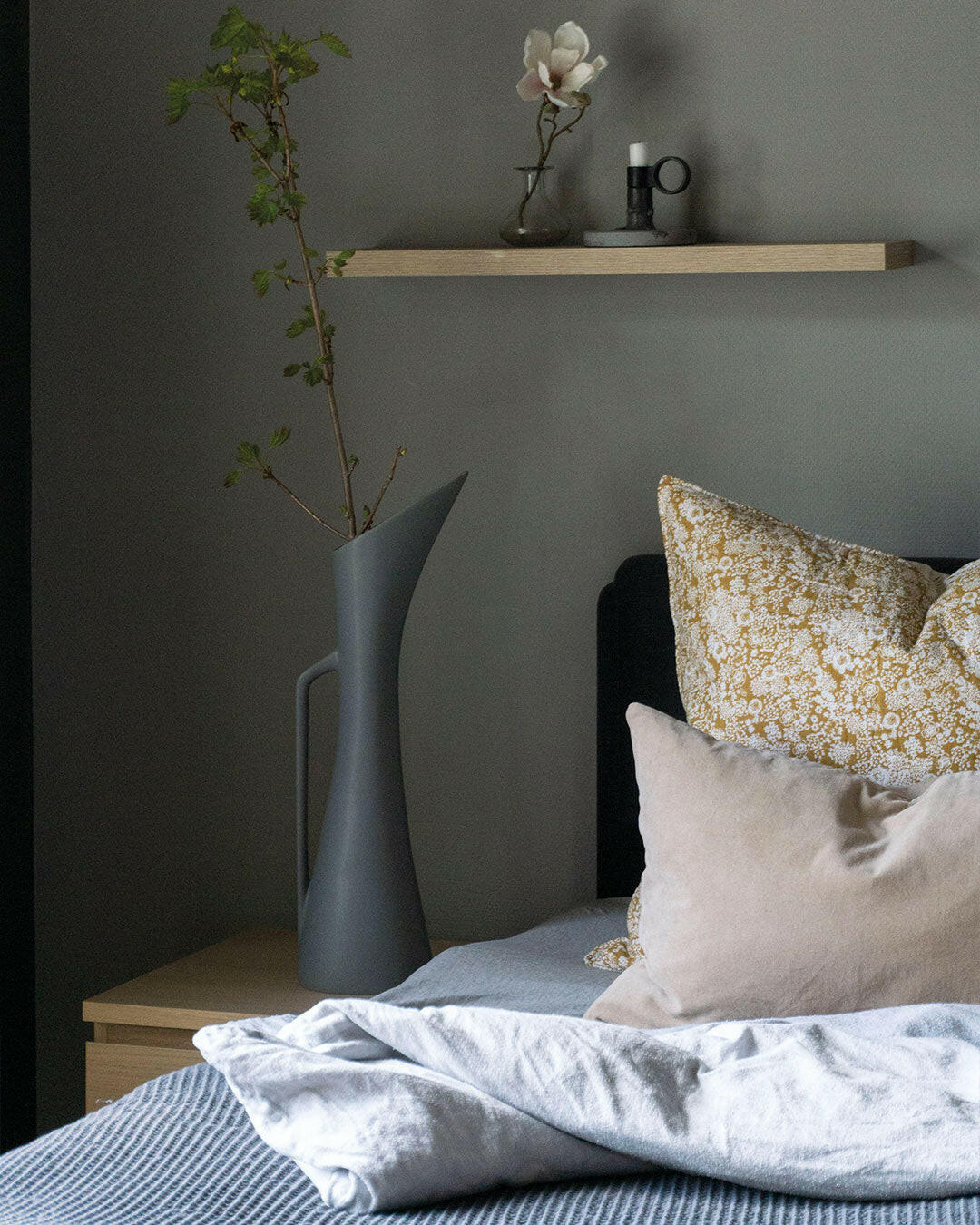 Vase Stolt avec poignée - -MENT-Halo Concept