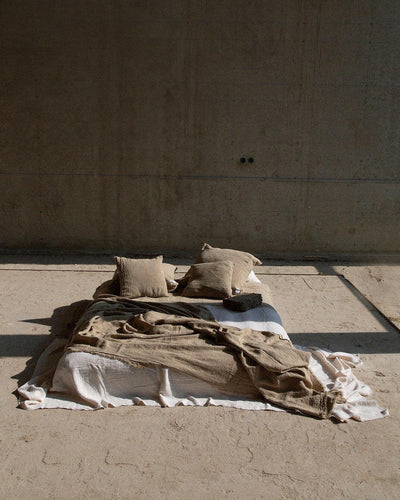 Tablecloth / Plaid / Bedspread in raw linen, Chalk 