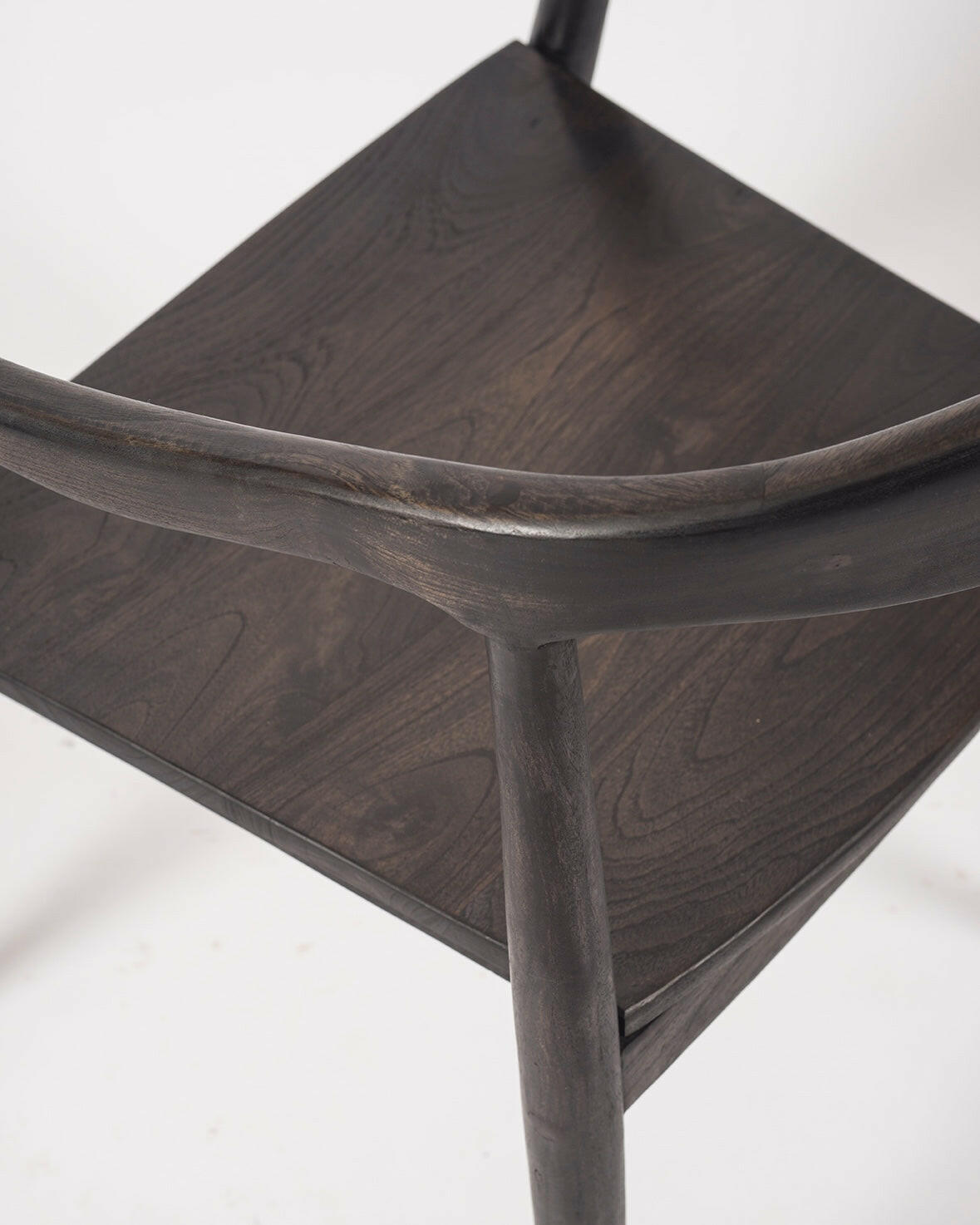 Tokyo Carbon chair in recycled teak
