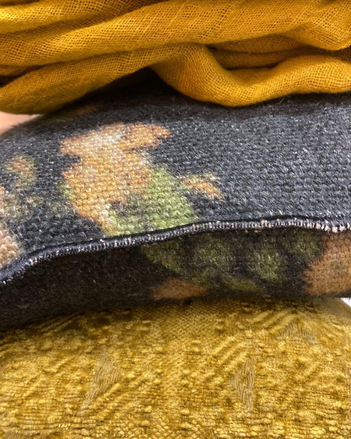 Coussin Vice Versa en toile Lin Wabi-Sabi, Les Roses Ocre.