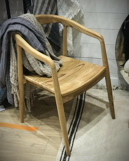 Chaise Tokyo Naturel en teck recyclé.