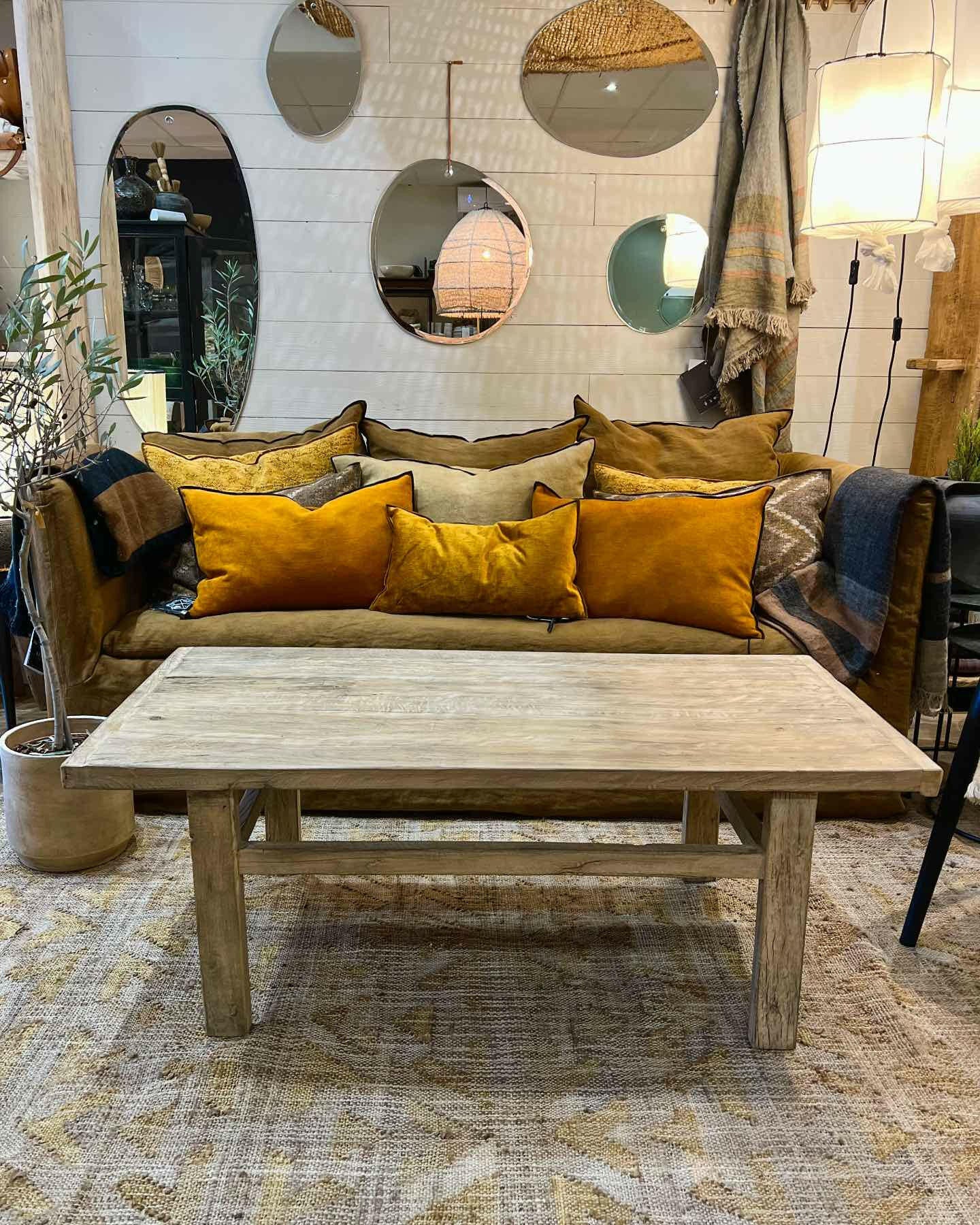 Table basse vintage bois orme 3.