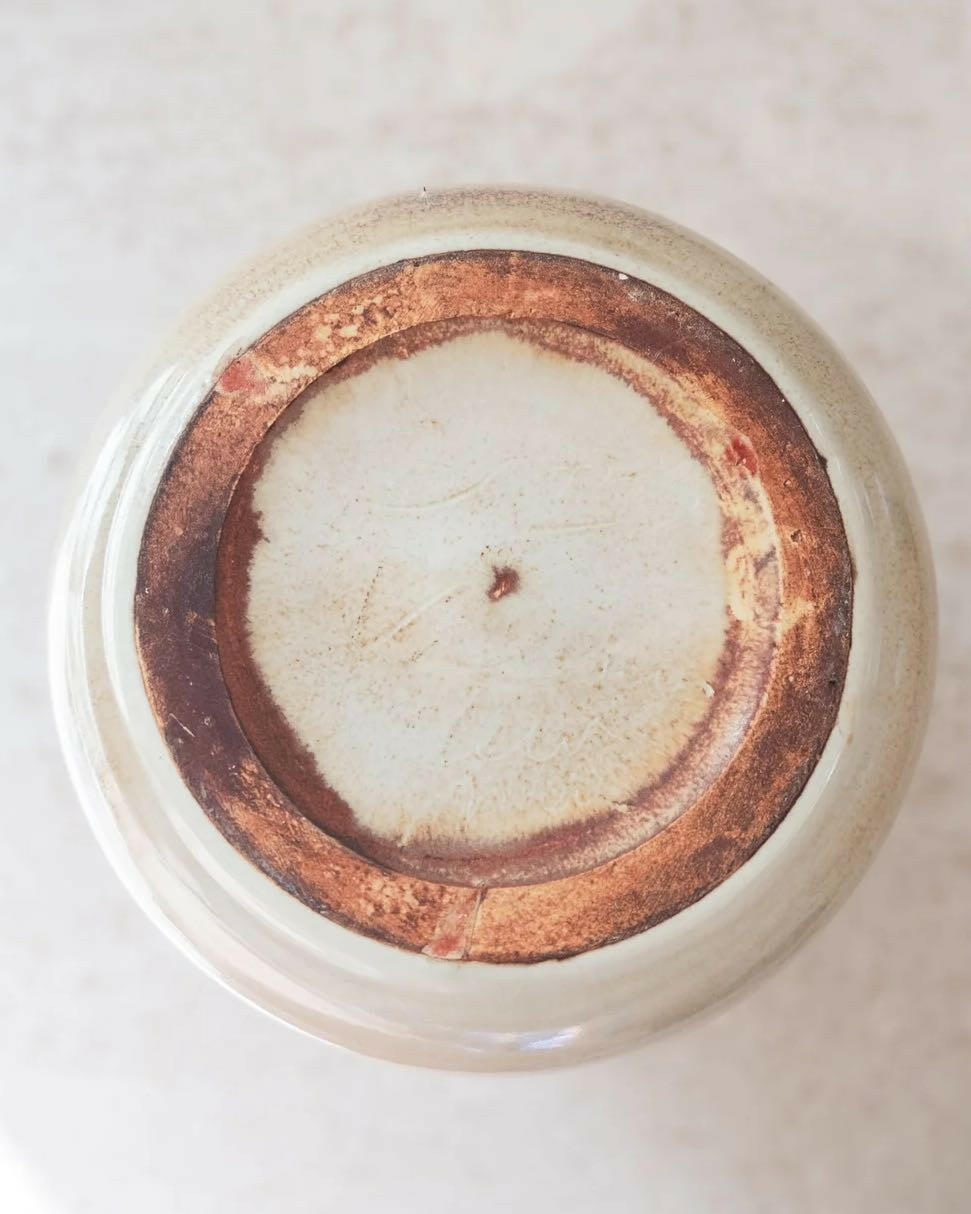 Vase vintage signé Marius Bessone.