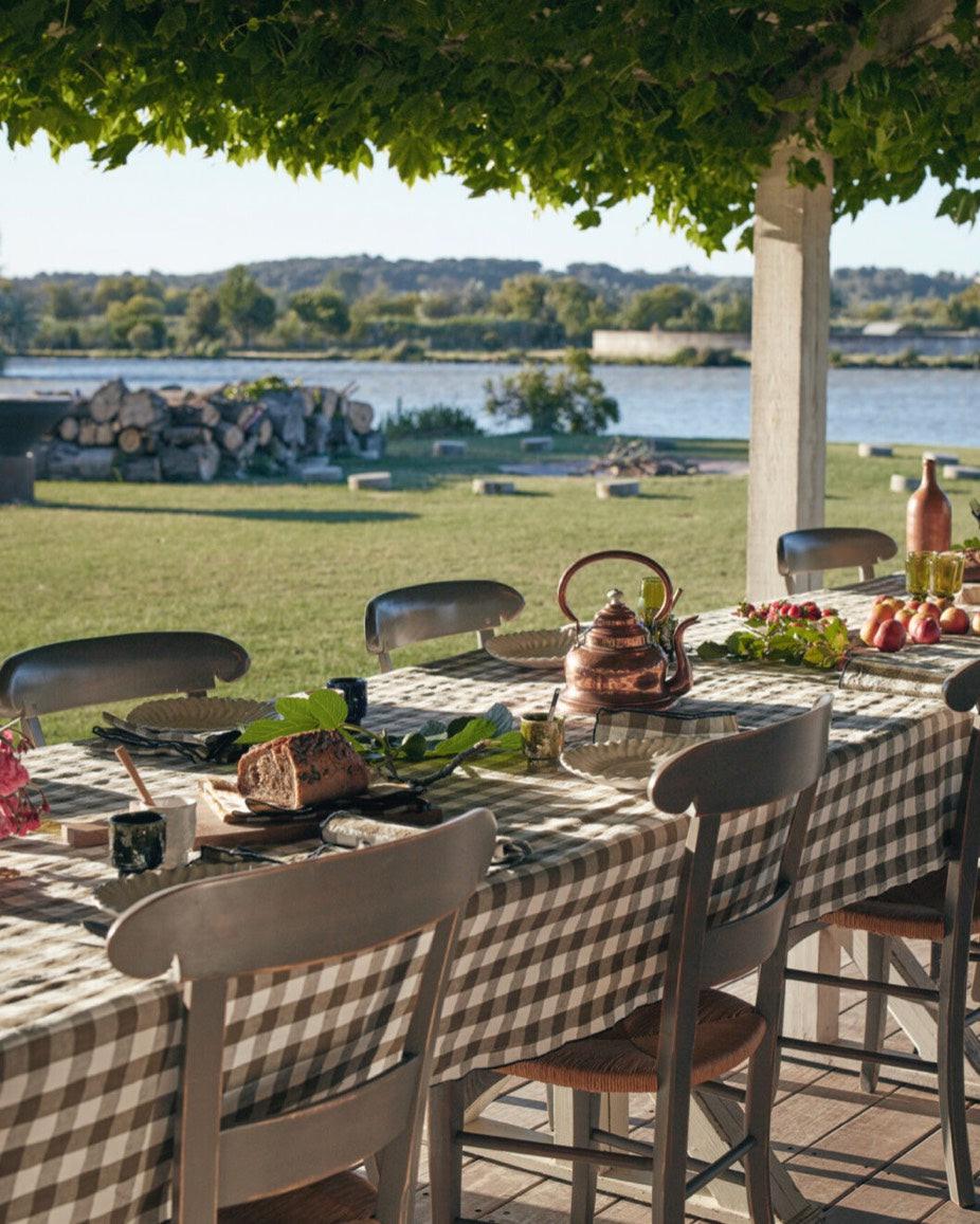 Nappe Toile Mimi Vichy Kaki / Bourdon Noir.