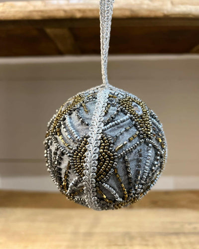 Boule de Noël argentée