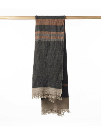 the_belgian_towel_fouta-black_stripe_Halo Concept