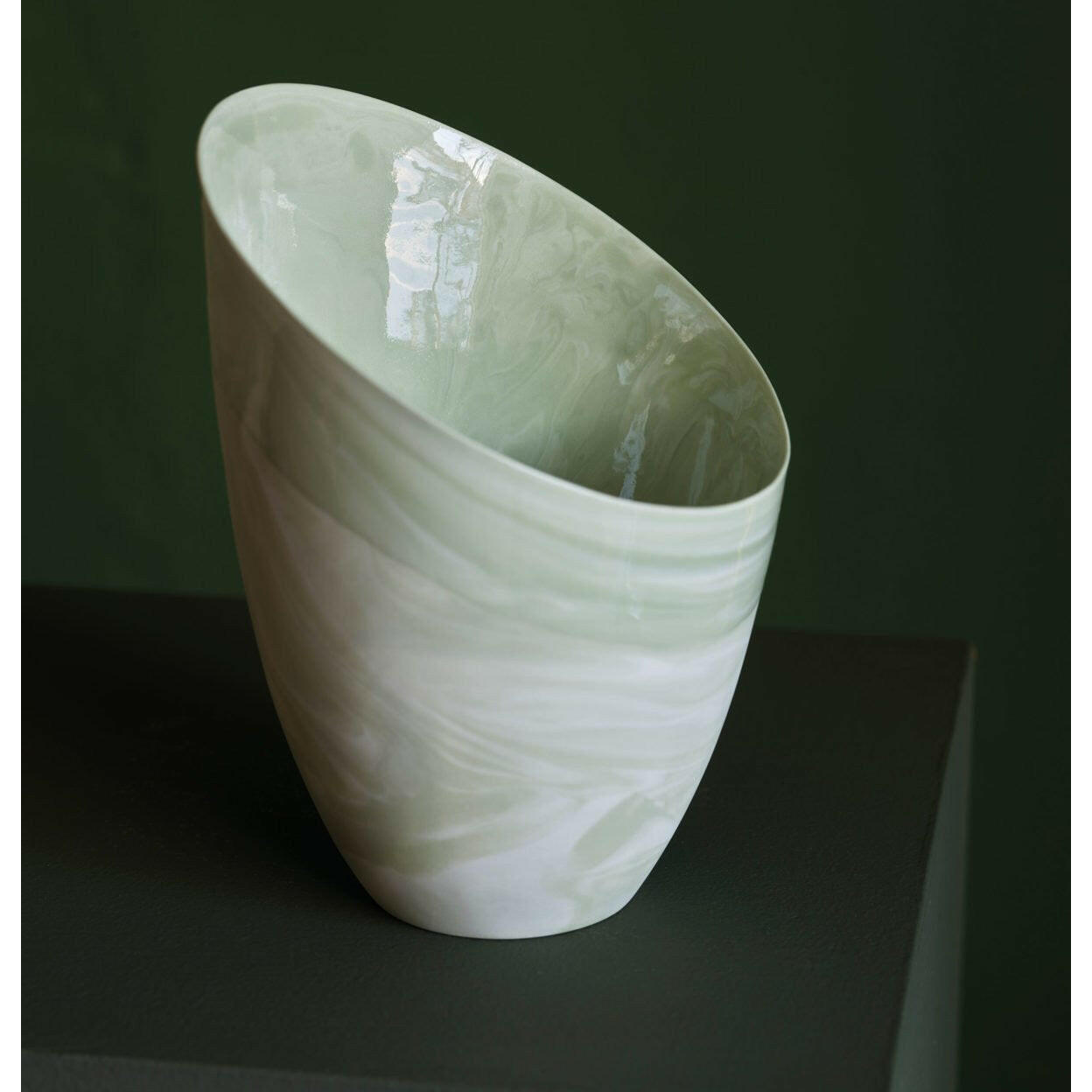 Vase incliné - -MENT-Halo Concept