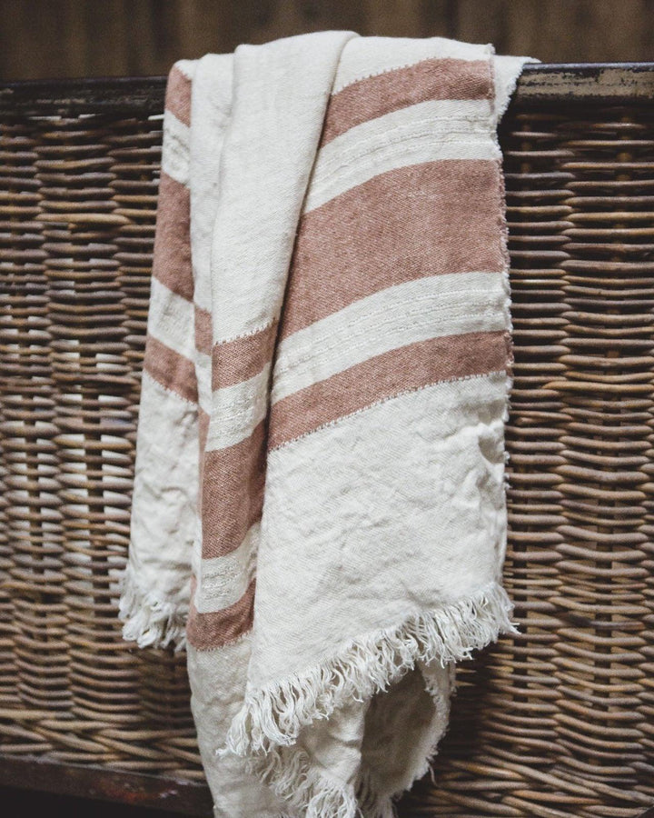 the_belgian_towel_fouta_libeco_harlan_stripe_halo concept